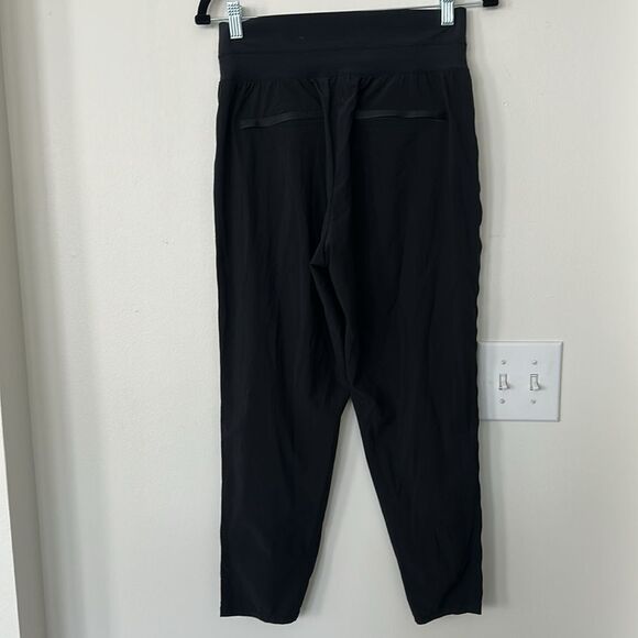 ATHLETA 3 Pairs of Joggers 6 - Picture 3 of 15